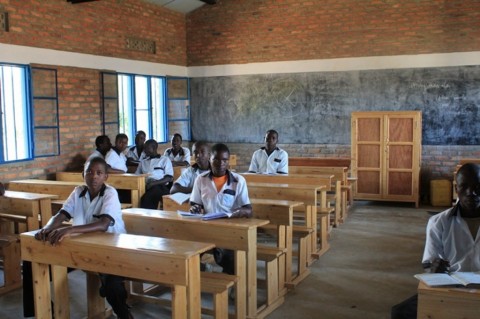 Schüler in Ndego